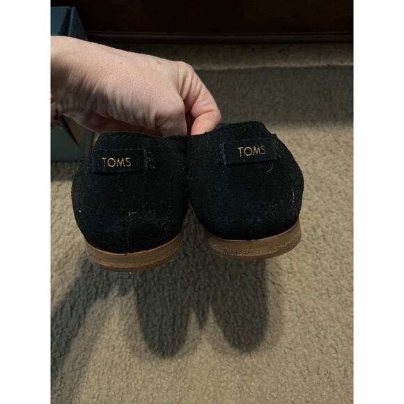 Toms Women’s Shoe Size 6.5 black suede Julie flats - Picture 4 of 5